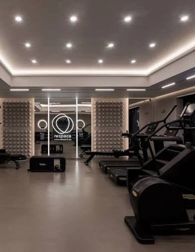Sál SportTR ve Form Factory Fitness Center